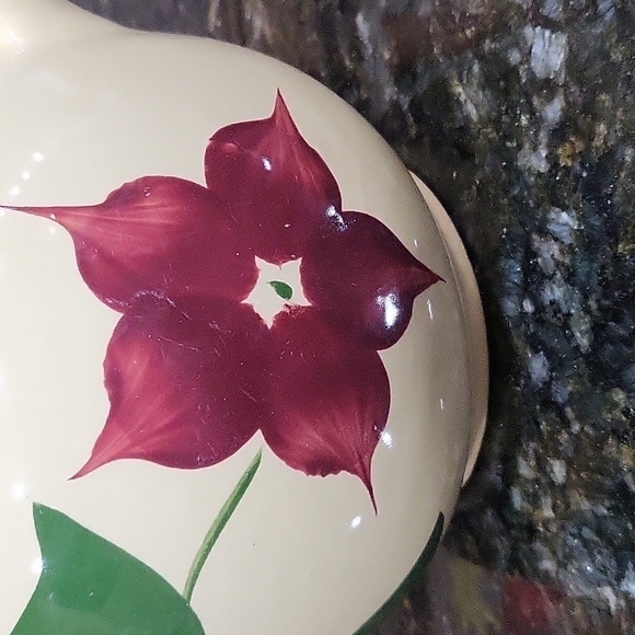 Vintage Watt Ware #16 Star Flower Pottery Pitcher U.S.A. 6-1/4" h - Picture 4 of 6